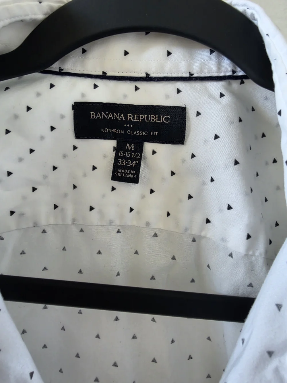 ​Banana Republic Non-Iron Classic Fit Button Down Shirt White Black Triangle Pri